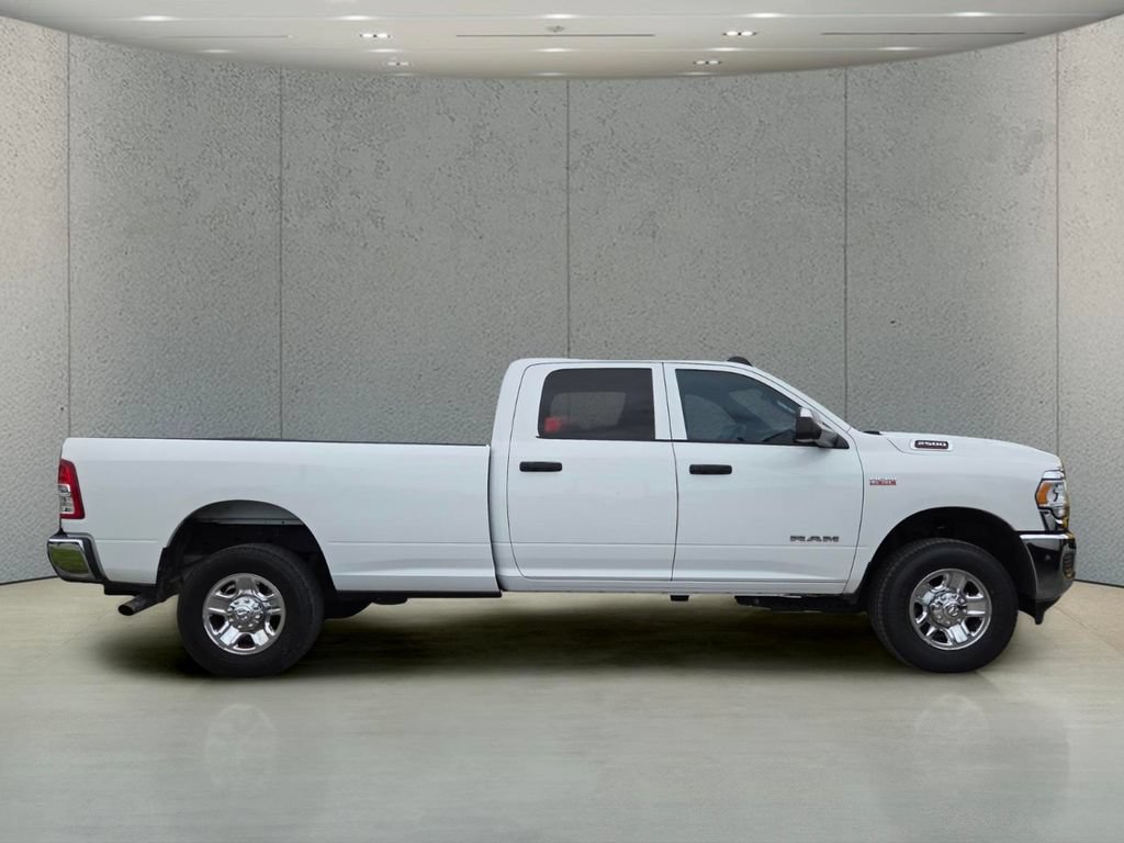 Used 2022 RAM 2500 Tradesman w/ Chrome Appearance Group AWD/4WD image 2