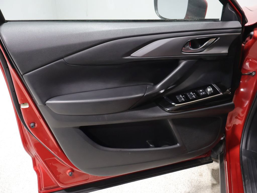 Used 2023 MAZDA CX-9 Touring image 13