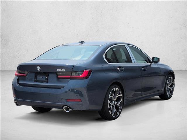 Used 2026 BMW 330i Sedan w/ Premium Package RWD image 2