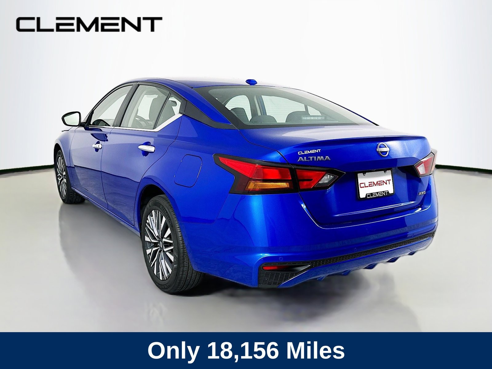 Used 2025 Nissan Altima 2.5 SV AWD/4WD image 8