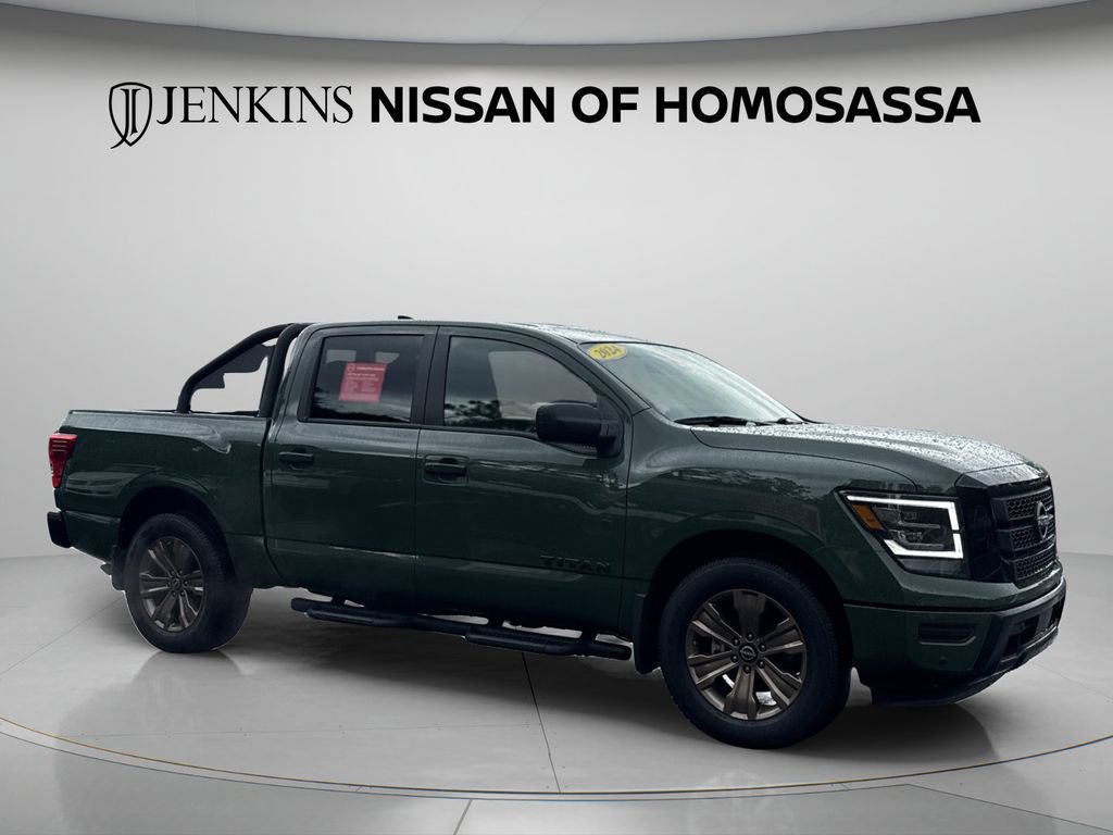 Certified 2024 Nissan Titan SV w/ SV Bronze Edition Package RWD image 5