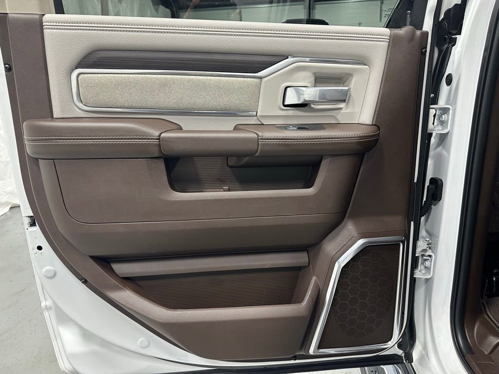 Used 2025 RAM 2500 Laramie image 39