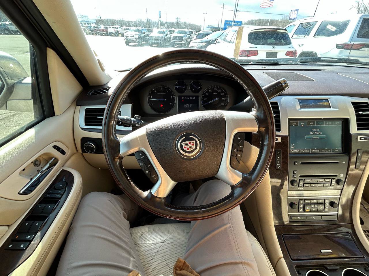 Used 2007 Cadillac Escalade ESV AWD w/ Information Package image 30