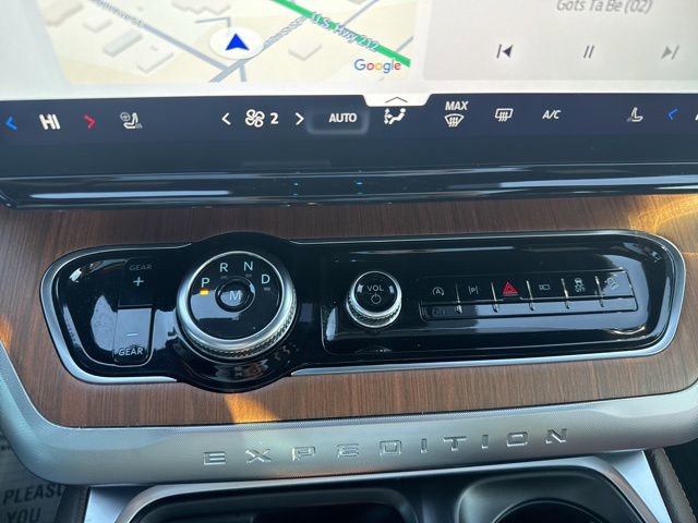 Used 2025 Ford Expedition Max King Ranch AWD/4WD image 19