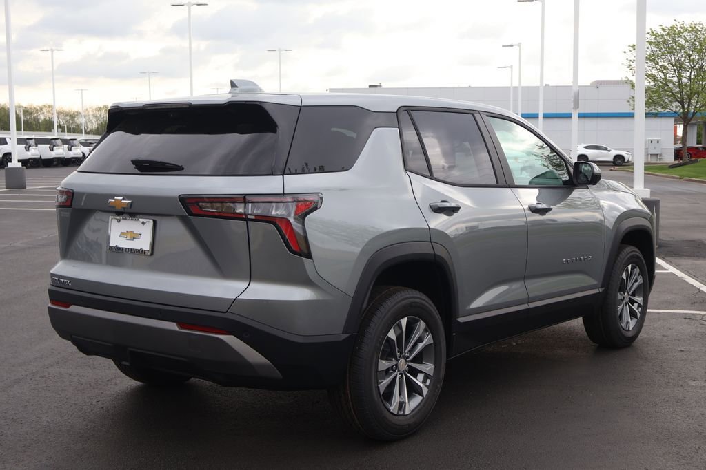 New 2026 Chevrolet Equinox LT w/ Convenience Package II FWD image 8