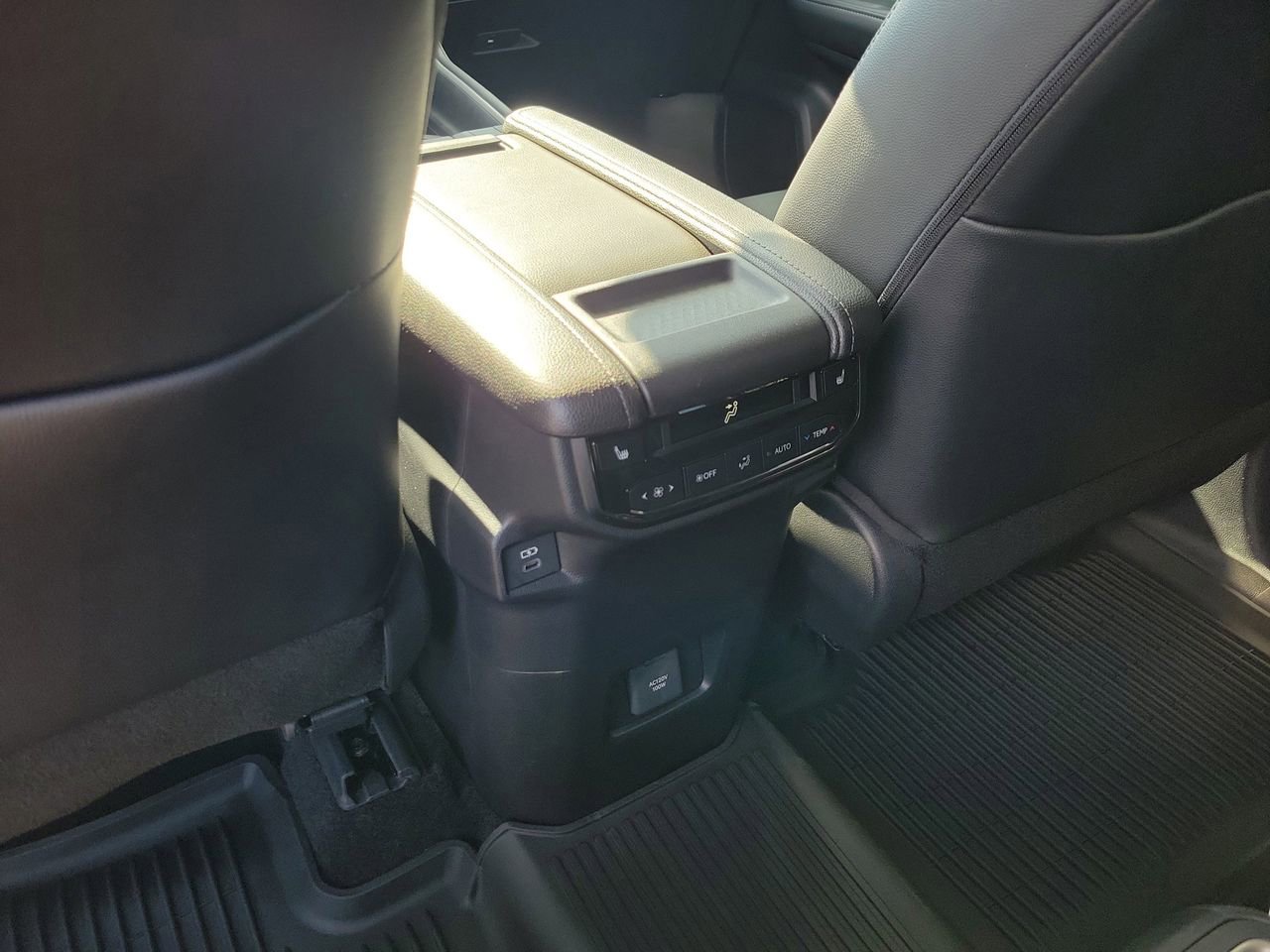 New 2026 Toyota Grand Highlander Limited FWD image 12