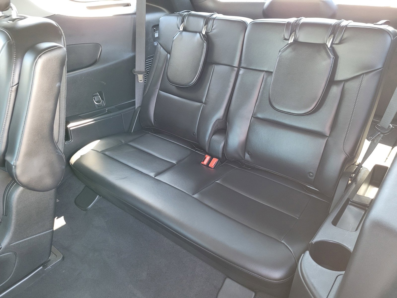 Used 2022 Ford Explorer XLT w/ Equipment Group 202A image 12