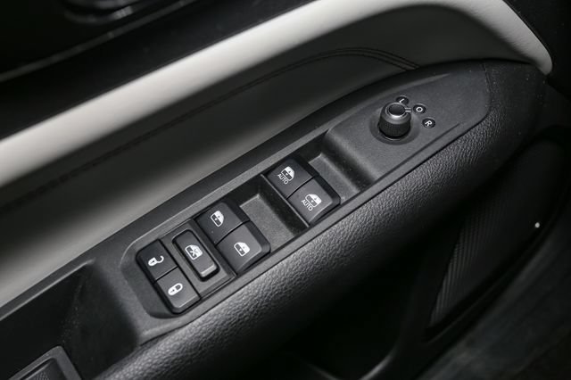 Used 2023 Jeep Compass Limited AWD/4WD image 35