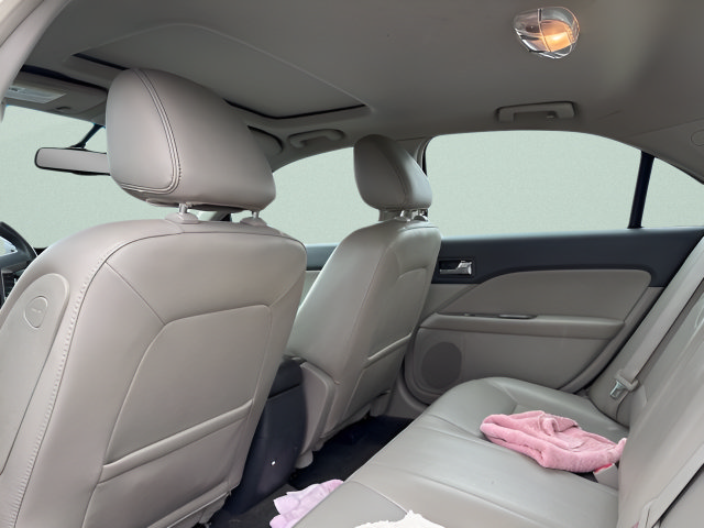 Used 2010 Ford Fusion SEL FWD image 8