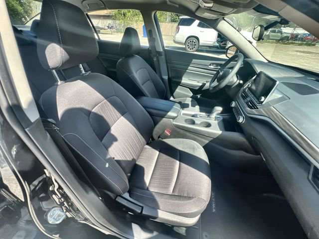 Used 2025 Nissan Altima 2.5 SV image 27