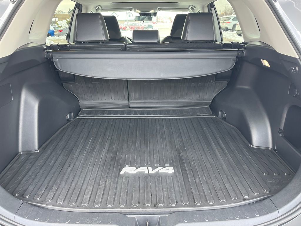 Certified 2022 Toyota RAV4 XLE Premium image 26