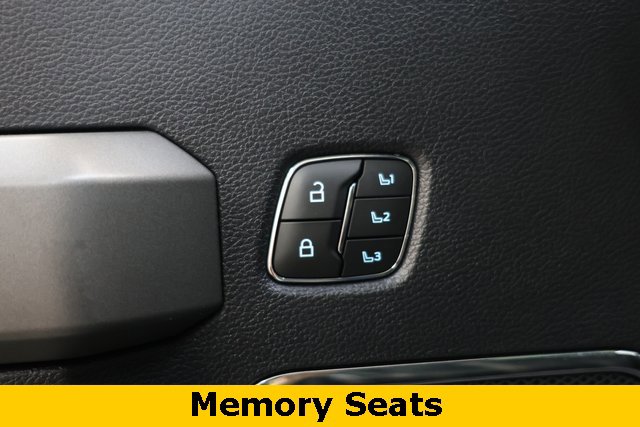 Used 2022 Ford F350 Platinum w/ Tremor Off-Road Package image 35