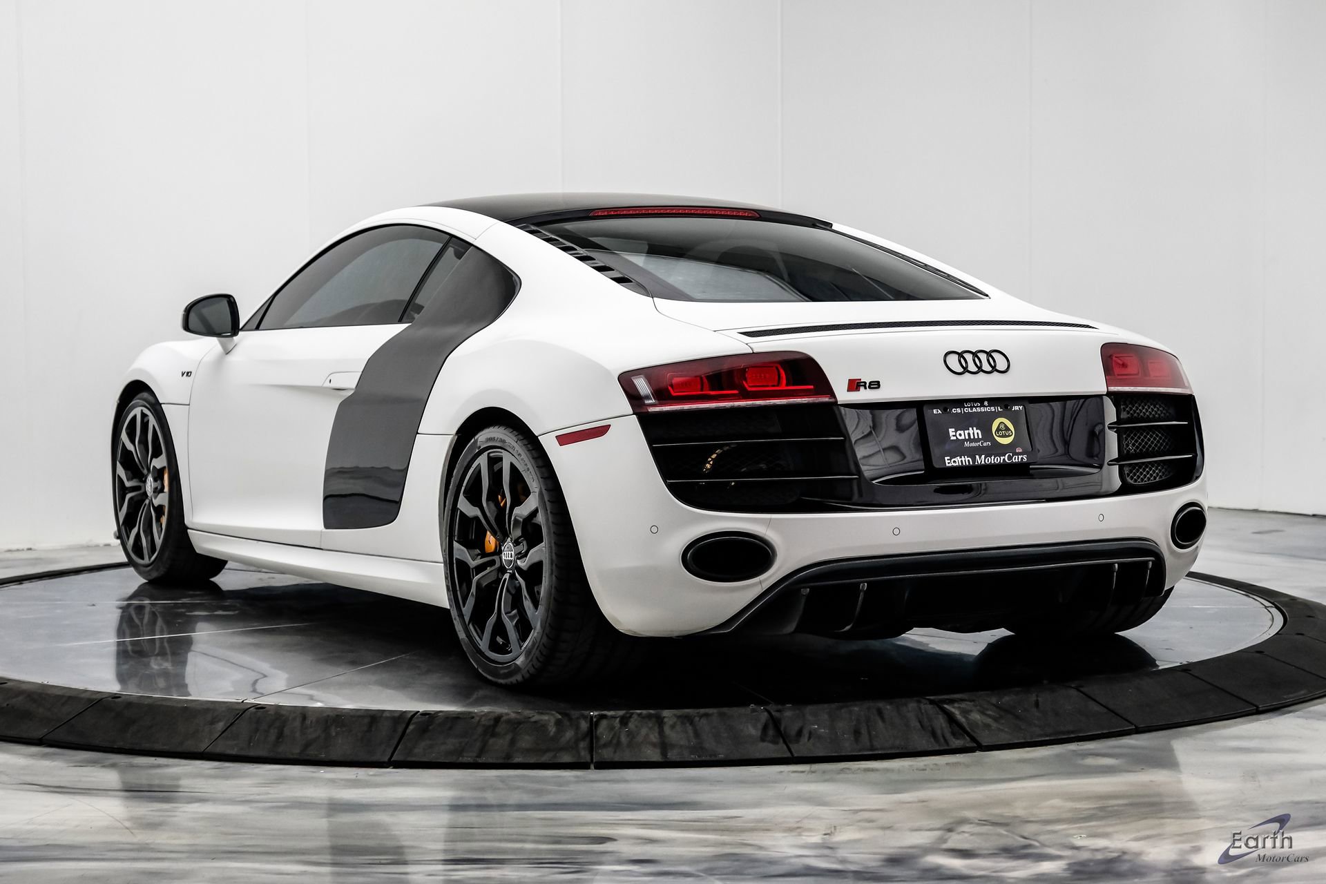 Used 2010 Audi R8 V10 image 13