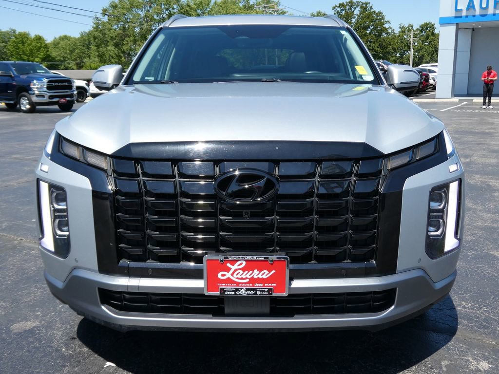 Used 2023 Hyundai Palisade Limited AWD/4WD image 9