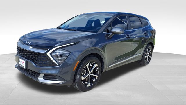 Used 2024 Kia Sportage EX image 3