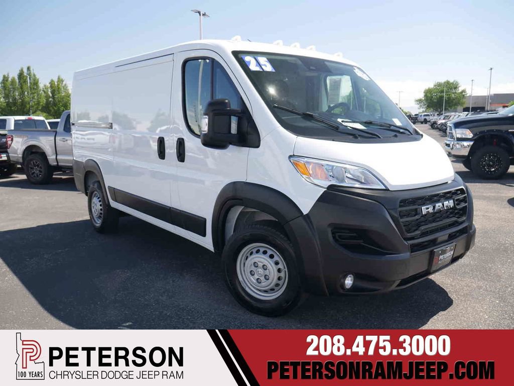 Used 2025 RAM ProMaster 2500 FWD image 1