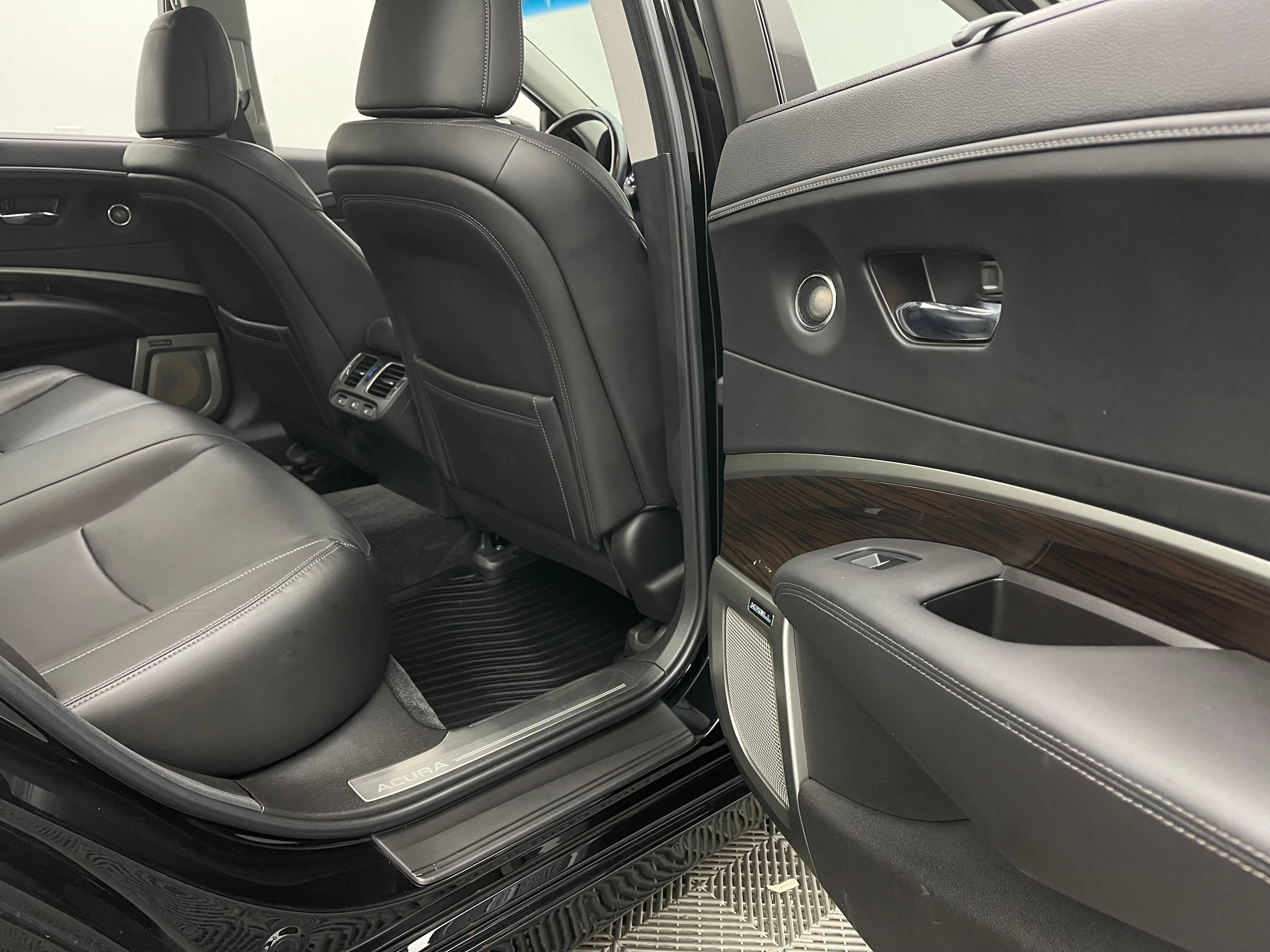 Used 2017 Acura RLX w/ Advance Package FWD image 38