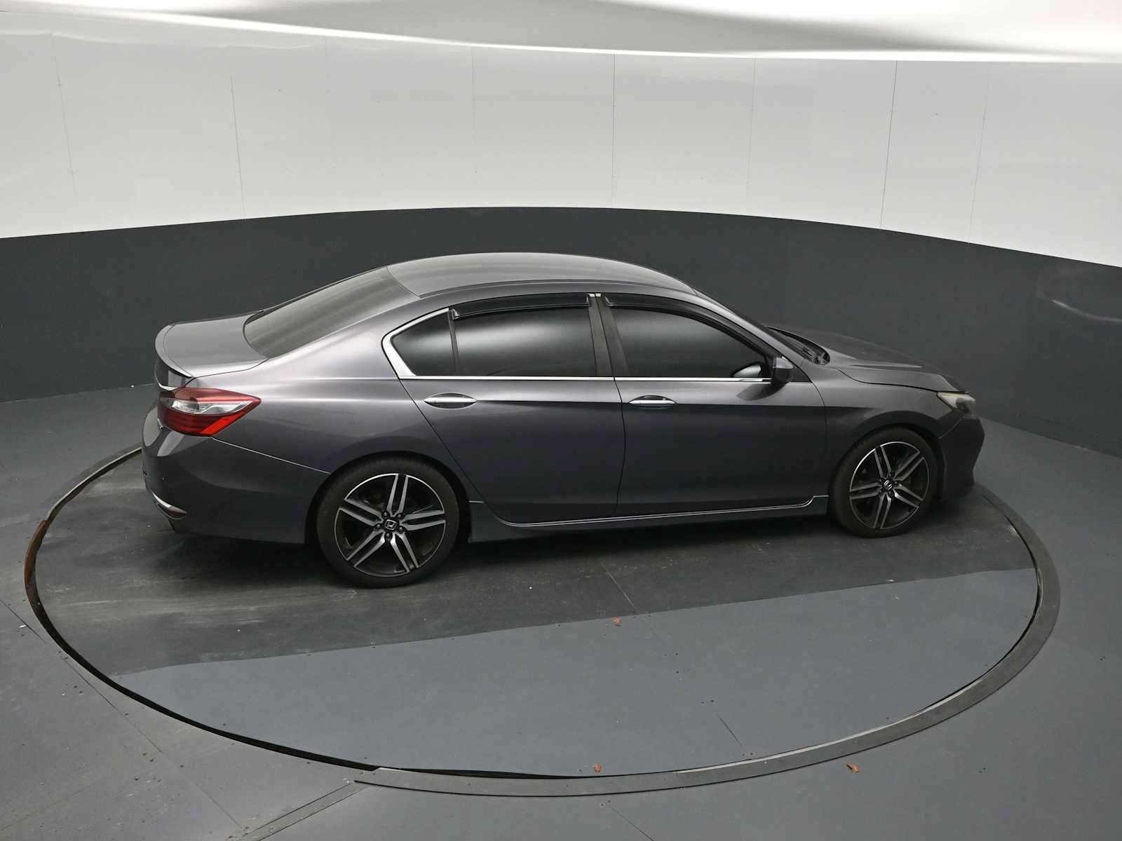 Used 2017 Honda Accord Sport Special Edition image 17