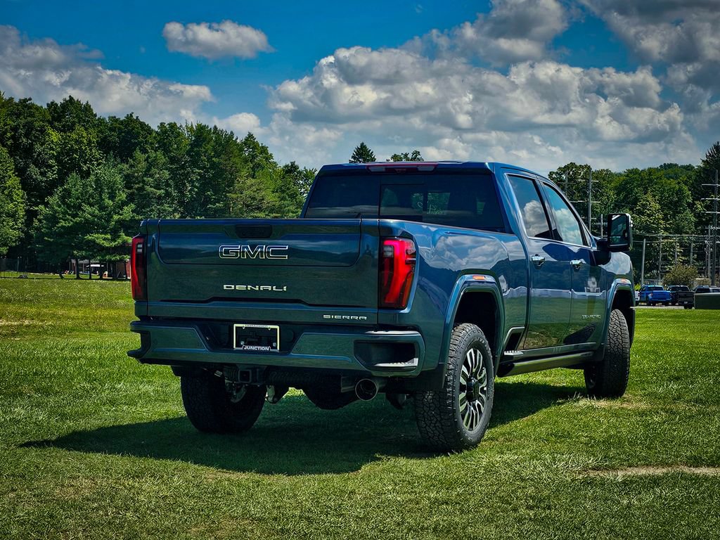 New 2026 GMC Sierra 2500 Denali Ultimate AWD/4WD image 3
