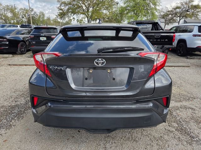 Used 2021 Toyota C-HR LE image 4
