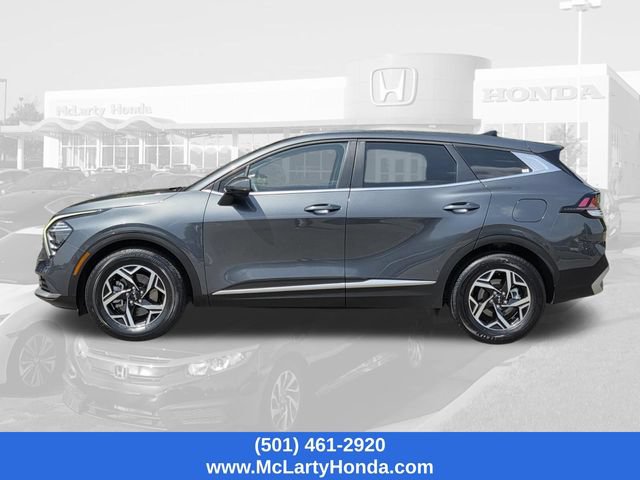 Used 2024 Kia Sportage LX FWD image 2