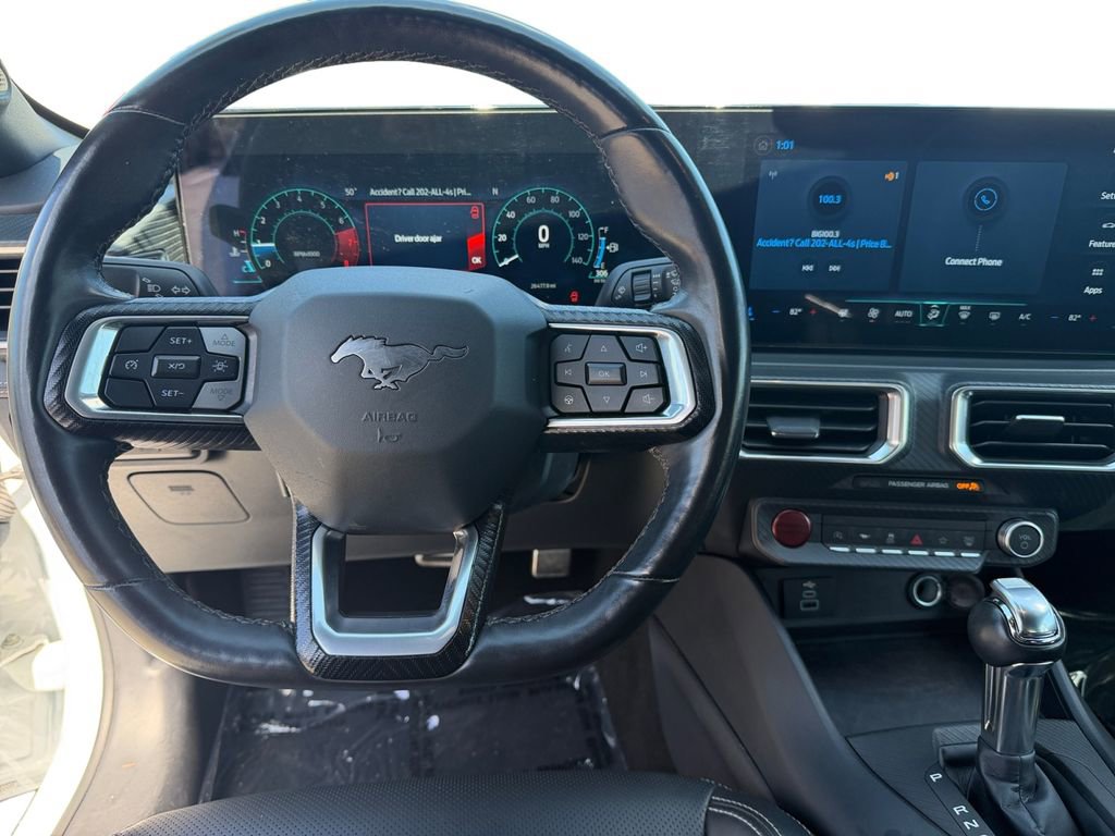 Used 2025 Ford Mustang Premium image 10