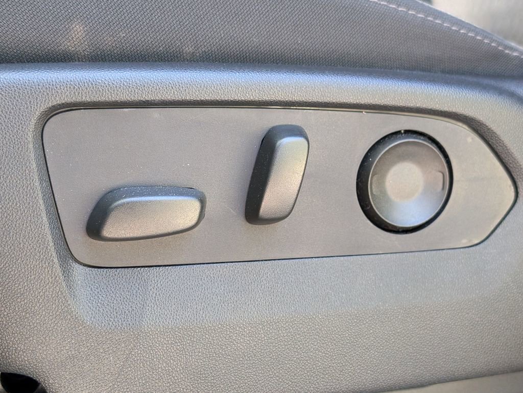 Used 2024 Chevrolet Silverado 1500 RST w/ Convenience Package II image 27