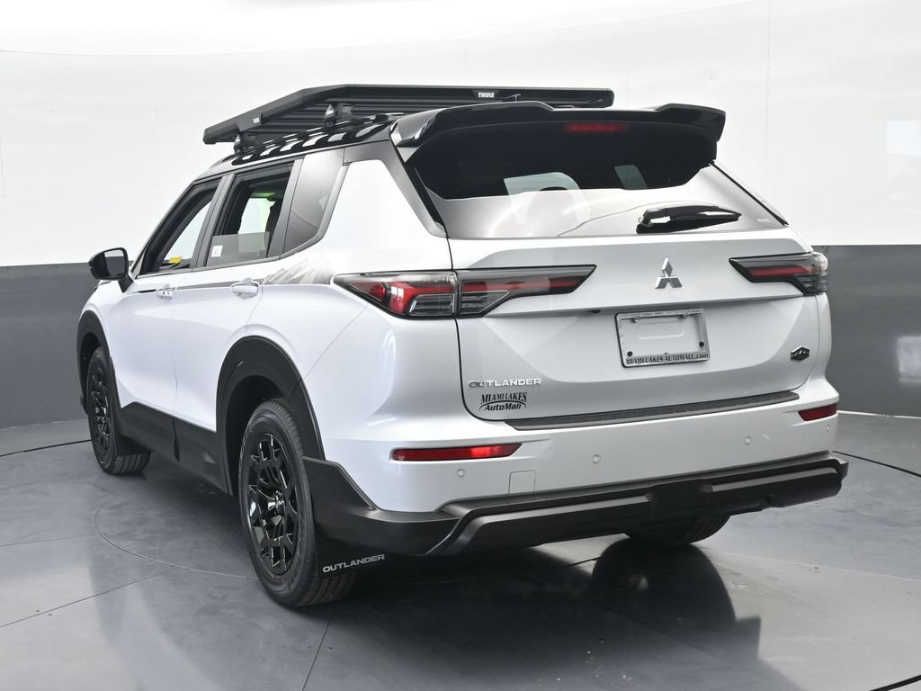 New 2026 Mitsubishi Outlander AWD image 4