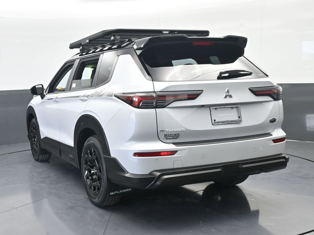 New 2026 Mitsubishi Outlander Trail Edition image 4