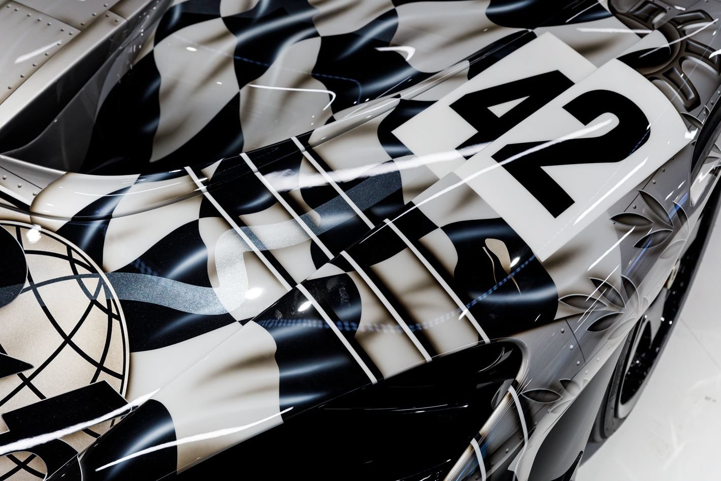 Used 2020 McLaren Senna RWD image 51