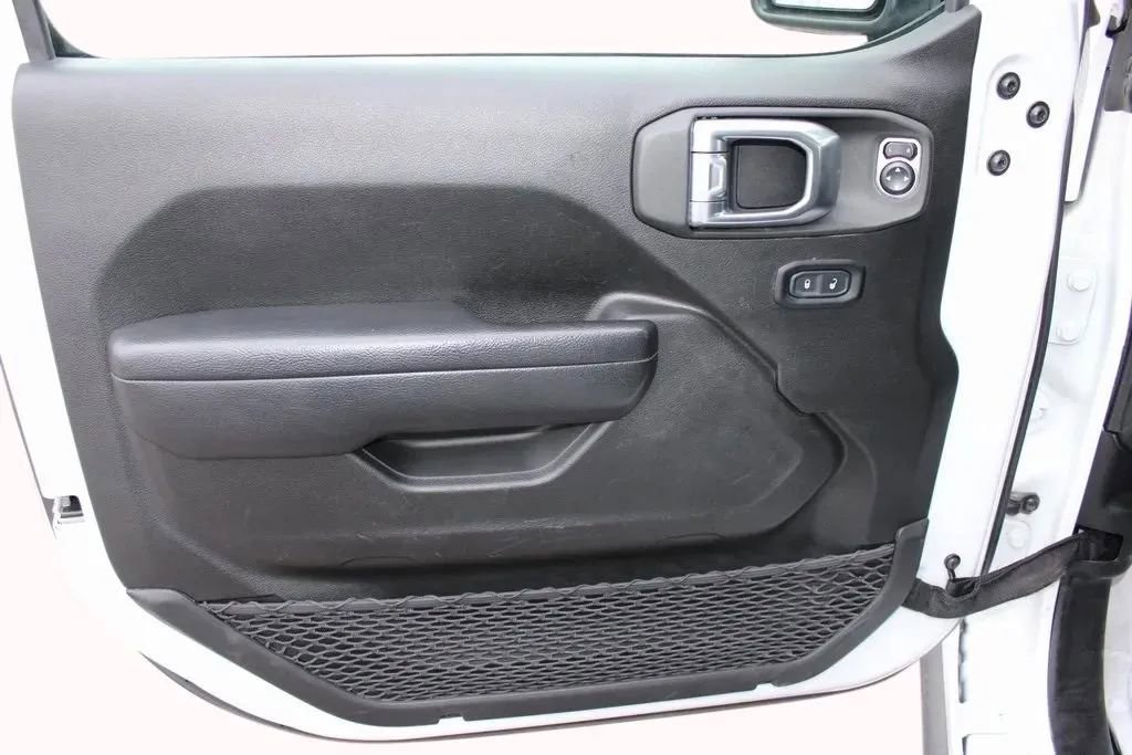 Used 2024 Jeep Wrangler Unlimited Rubicon image 11