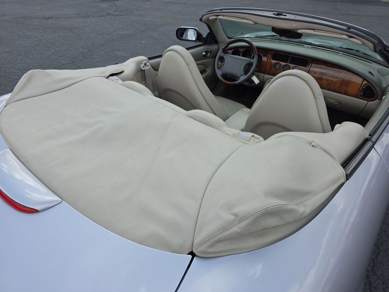 Used 2000 Jaguar XK8 Convertible RWD image 28