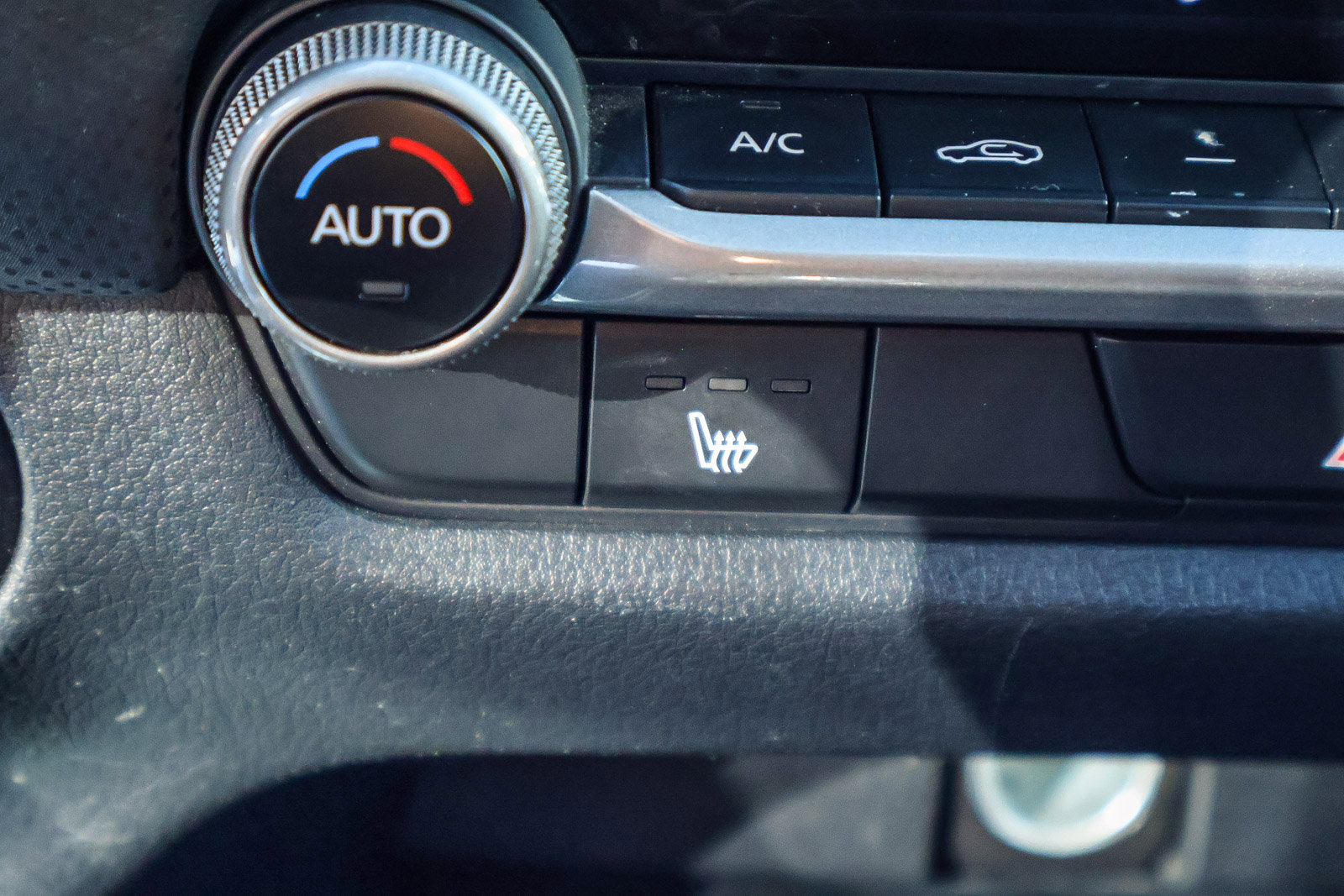 Used 2025 MAZDA CX-50 AWD 2.5 S w/ Preferred Package image 6