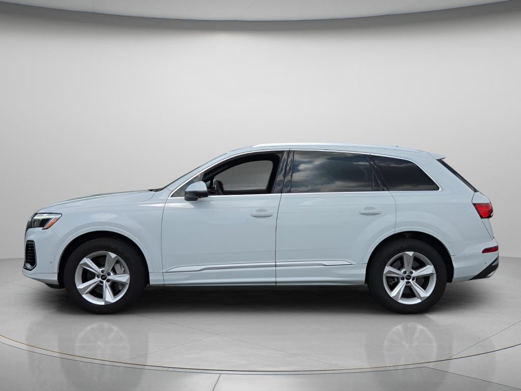 Certified 2025 Audi Q7 3.0T Premium w/ Convenience Package AWD/4WD image 3