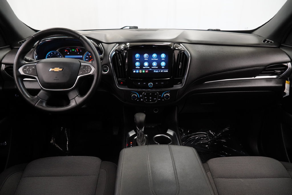 Used 2023 Chevrolet Traverse LT FWD image 3