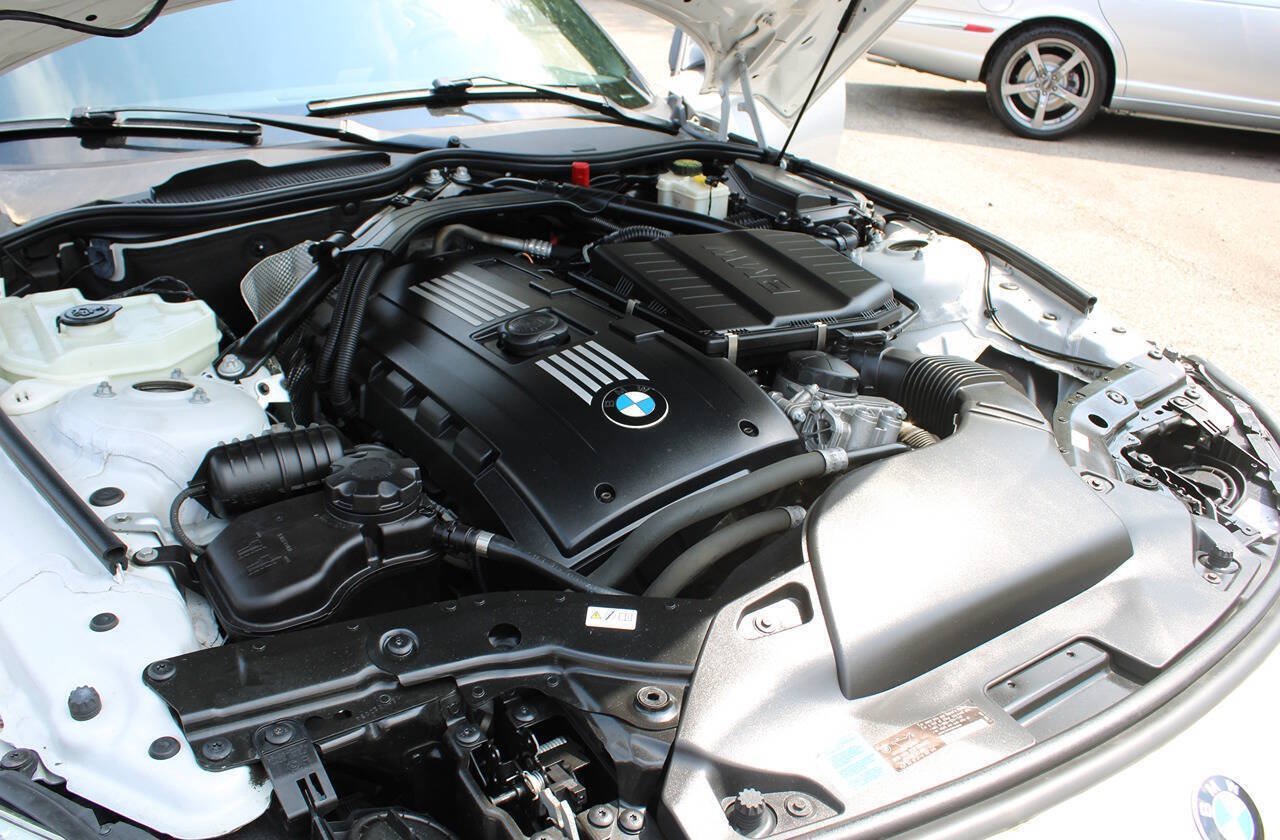 Used 2011 BMW Z4 sDrive35i RWD image 14