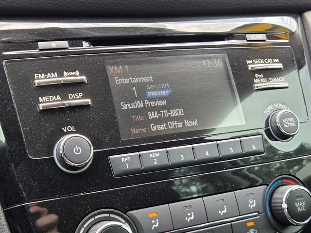 Used 2017 Nissan Rogue S image 28