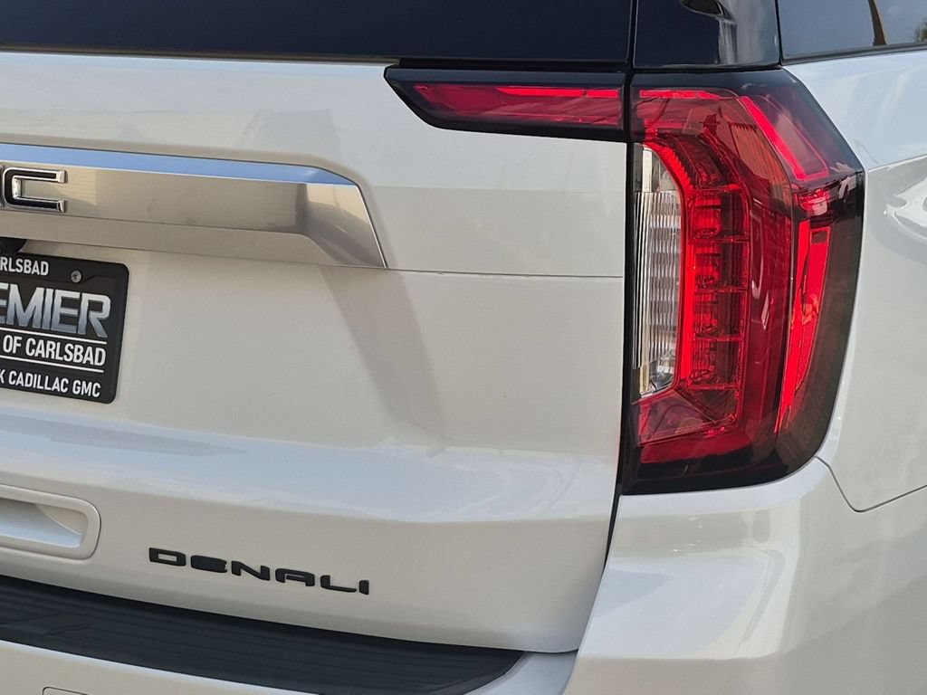 Used 2022 GMC Yukon XL Denali AWD/4WD image 31