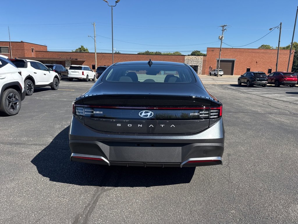 New 2026 Hyundai Sonata SE image 6