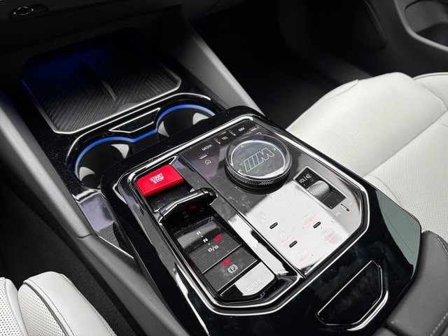 Used 2025 BMW M5 w/ Executive Package image 20