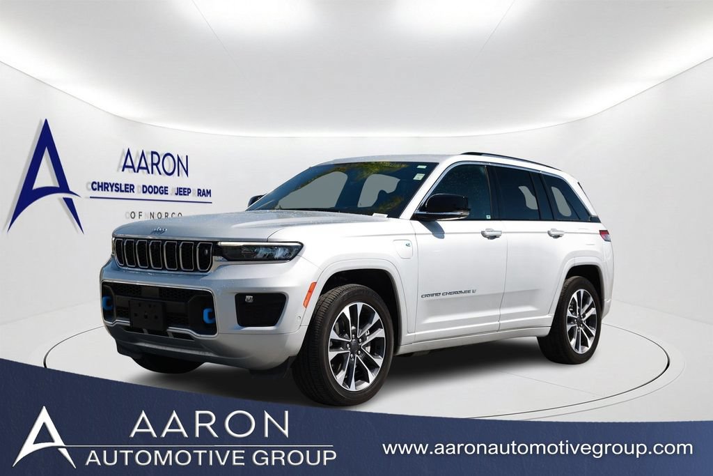 Used 2023 Jeep Grand Cherokee Overland w/ Advanced Protech Group III AWD/4WD image 1