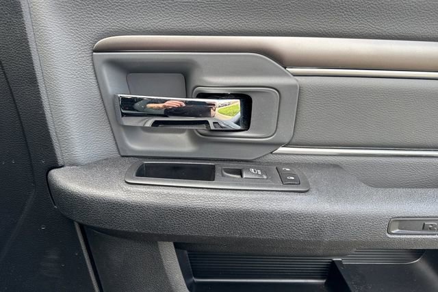 Used 2024 RAM 1500 Classic SLT image 18
