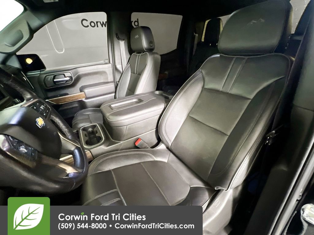 Used 2022 Chevrolet Silverado 1500 High Country w/ Technology Package image 24