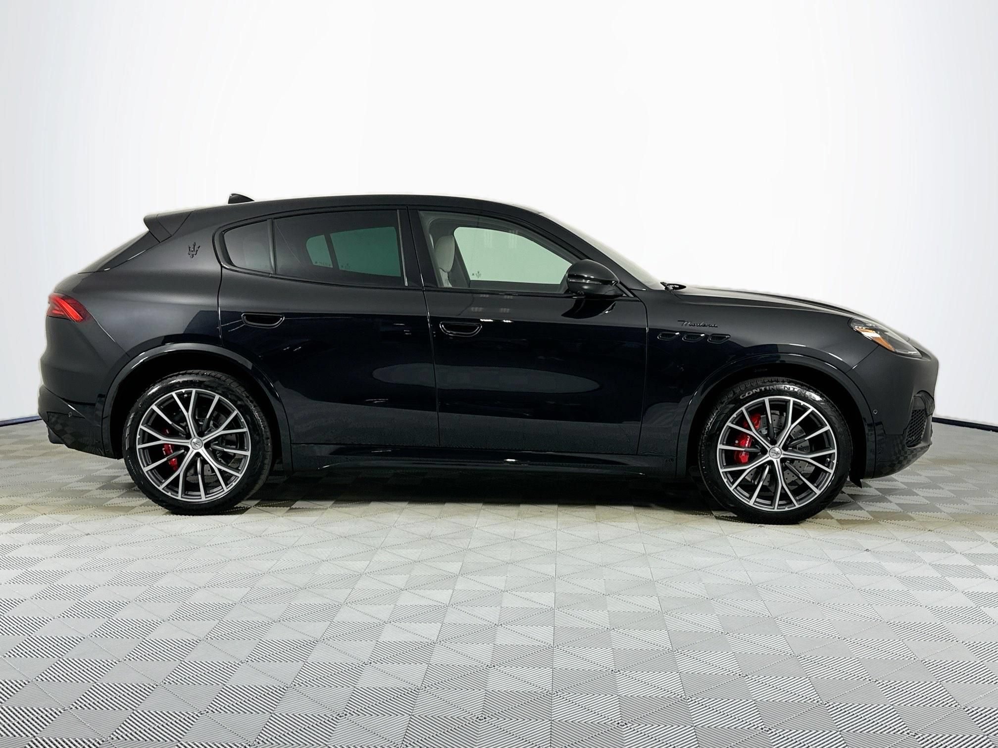 New 2026 Maserati Grecale Modena AWD/4WD image 4