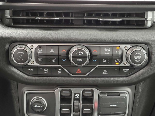 New 2025 Jeep Gladiator Sport image 5