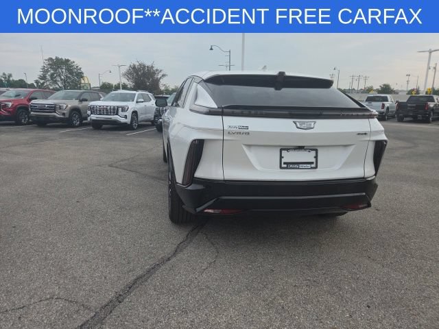 Used 2024 Cadillac Lyriq Sport RWD image 18