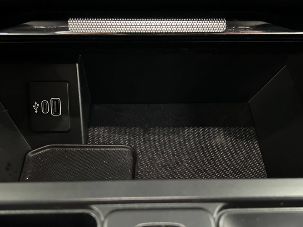 Used 2025 Ford F150 Lariat AWD/4WD image 45