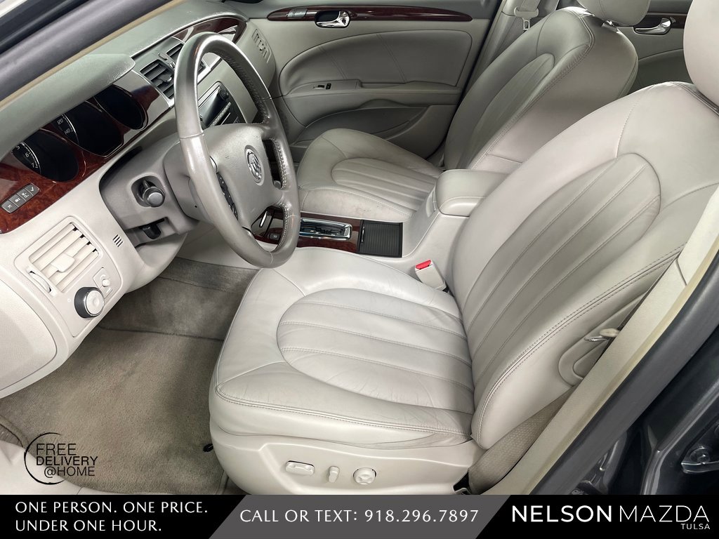 Used 2011 Buick Lucerne CXL image 21