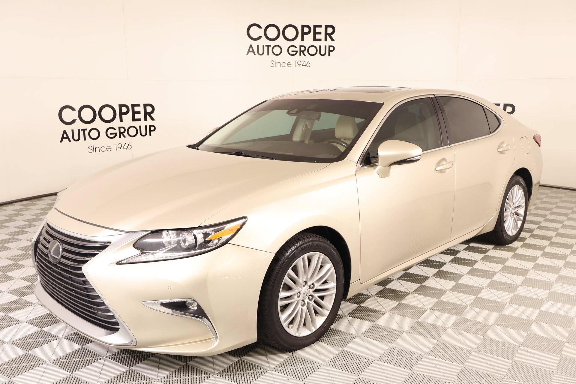 Used 2017 Lexus ES 350 w/ Premium Package FWD image 10