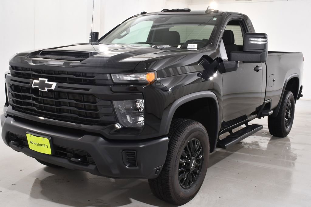 Used 2025 Chevrolet Silverado 3500 W/T AWD/4WD image 2